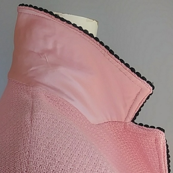 Gorgeous Pink and Black St. John Blazer - Picture 6 of 7